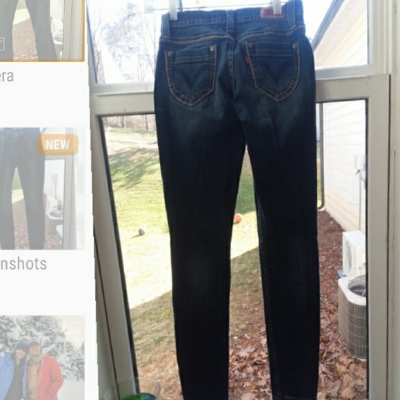 Womens Levi jeans - Picture 2 of 6